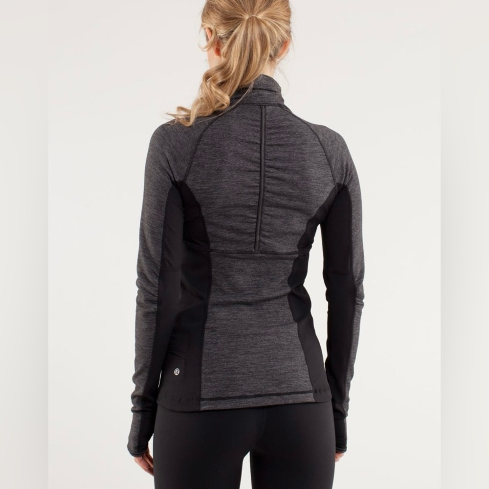 Lululemon Run: Switch Back 1/2 Zip
Black / Wee Stripe Blk Heathered Black SIZE 6